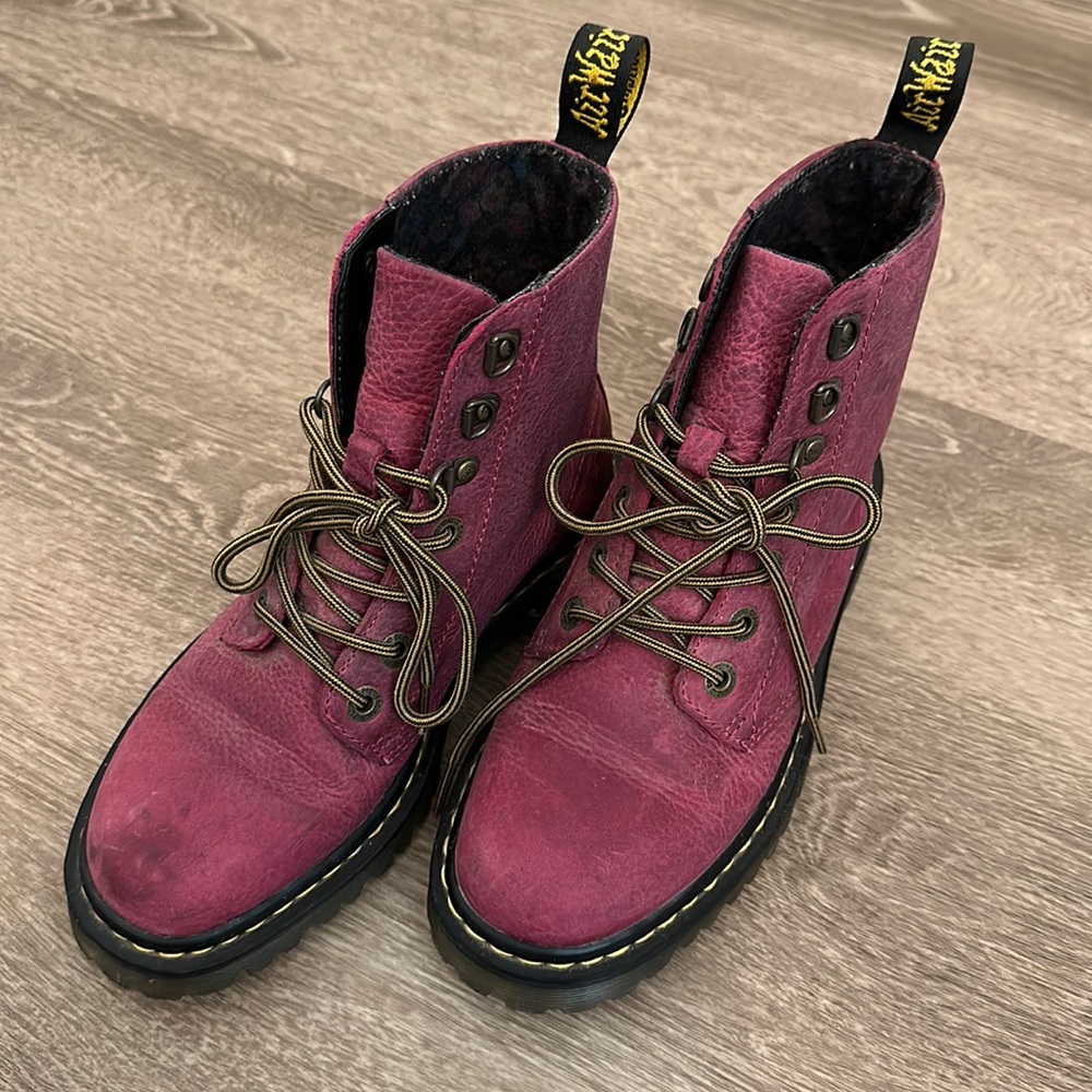 Dr. Marten Luana boots in dark pink